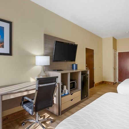 Best Western Plus Springfield Airport Inn מראה חיצוני תמונה