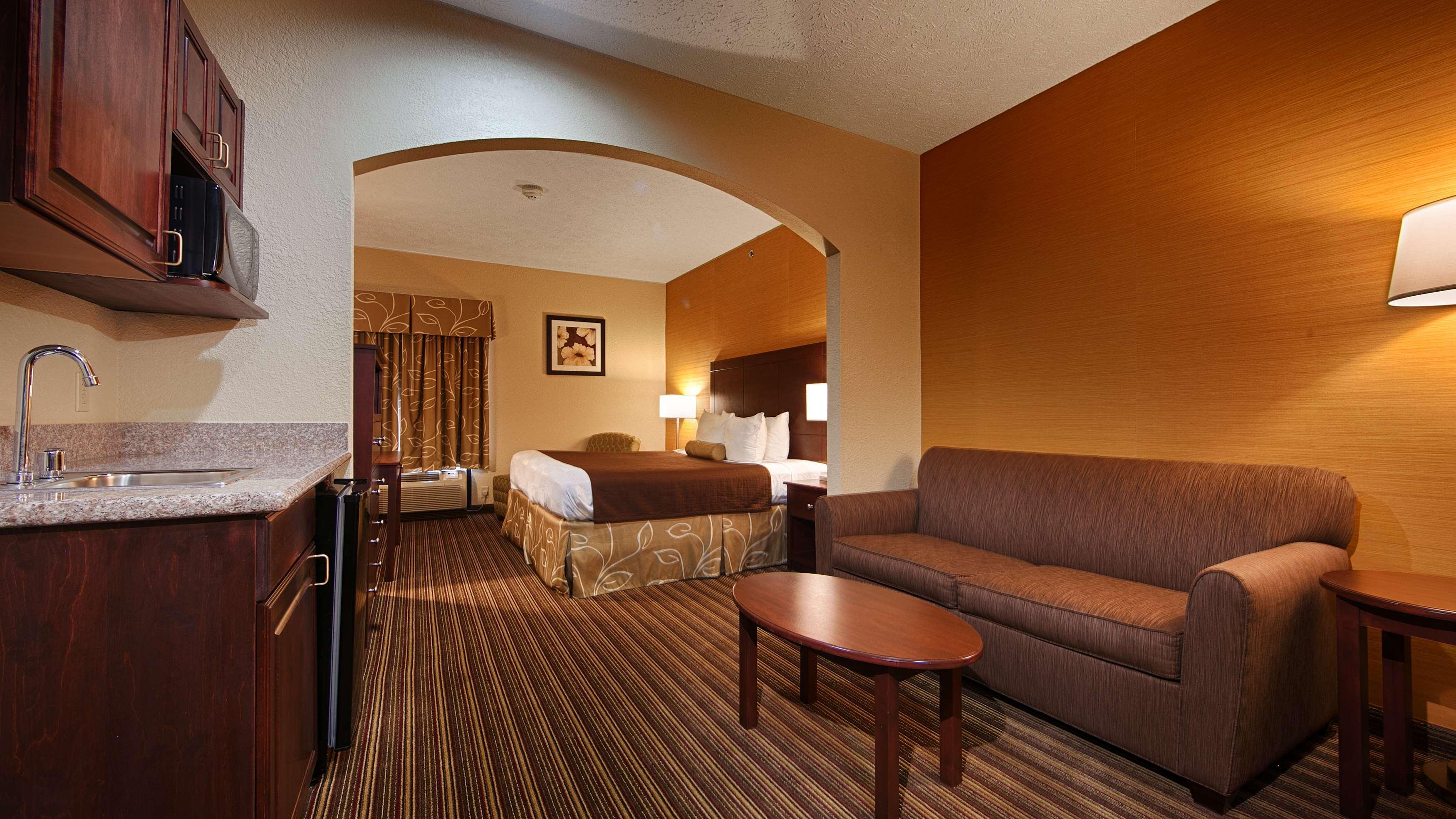 Best Western Plus Springfield Airport Inn מראה חיצוני תמונה