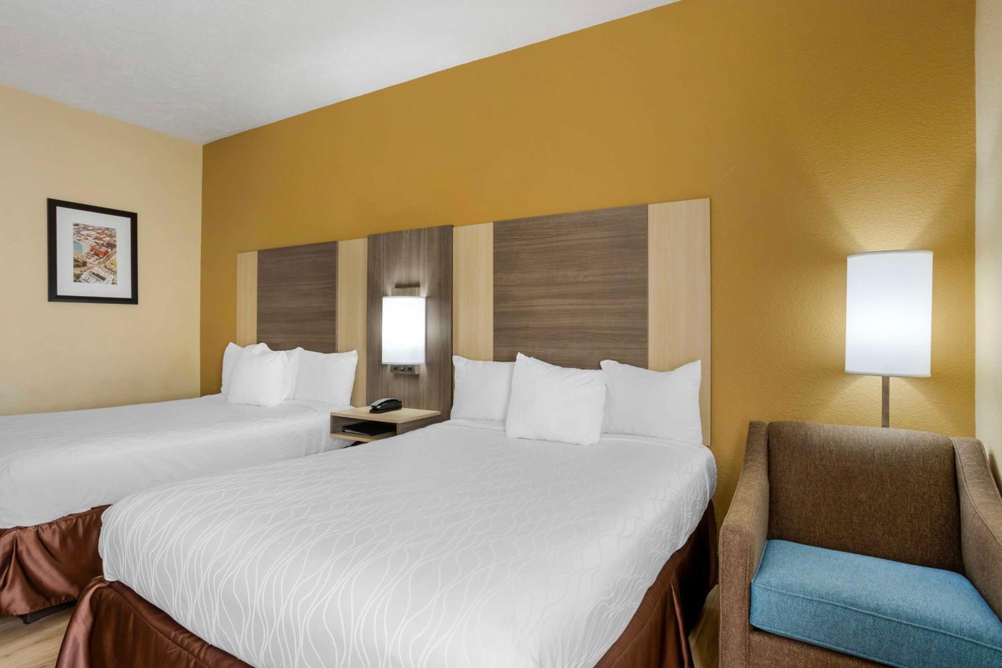 Best Western Plus Springfield Airport Inn מראה חיצוני תמונה