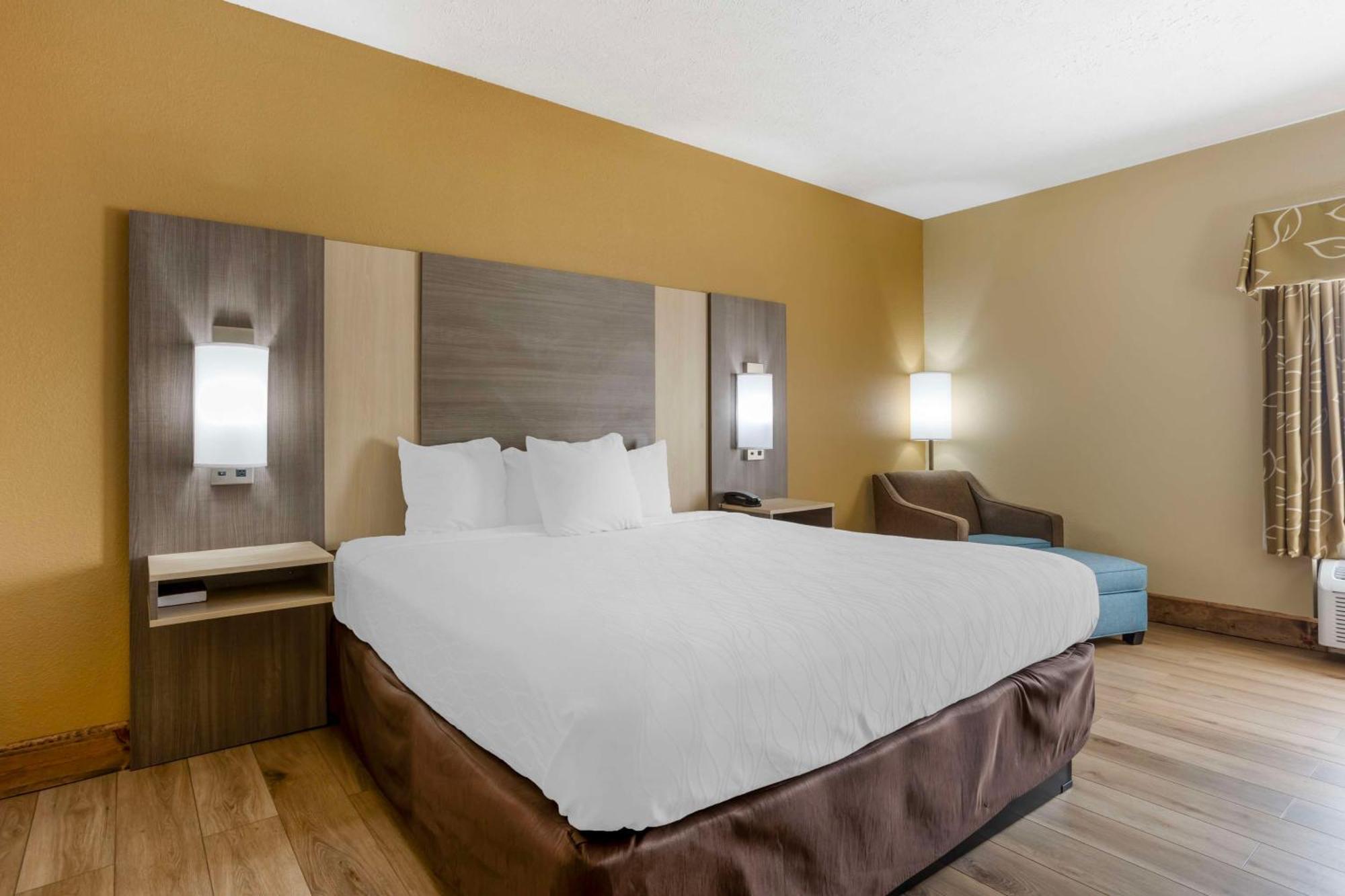 Best Western Plus Springfield Airport Inn מראה חיצוני תמונה