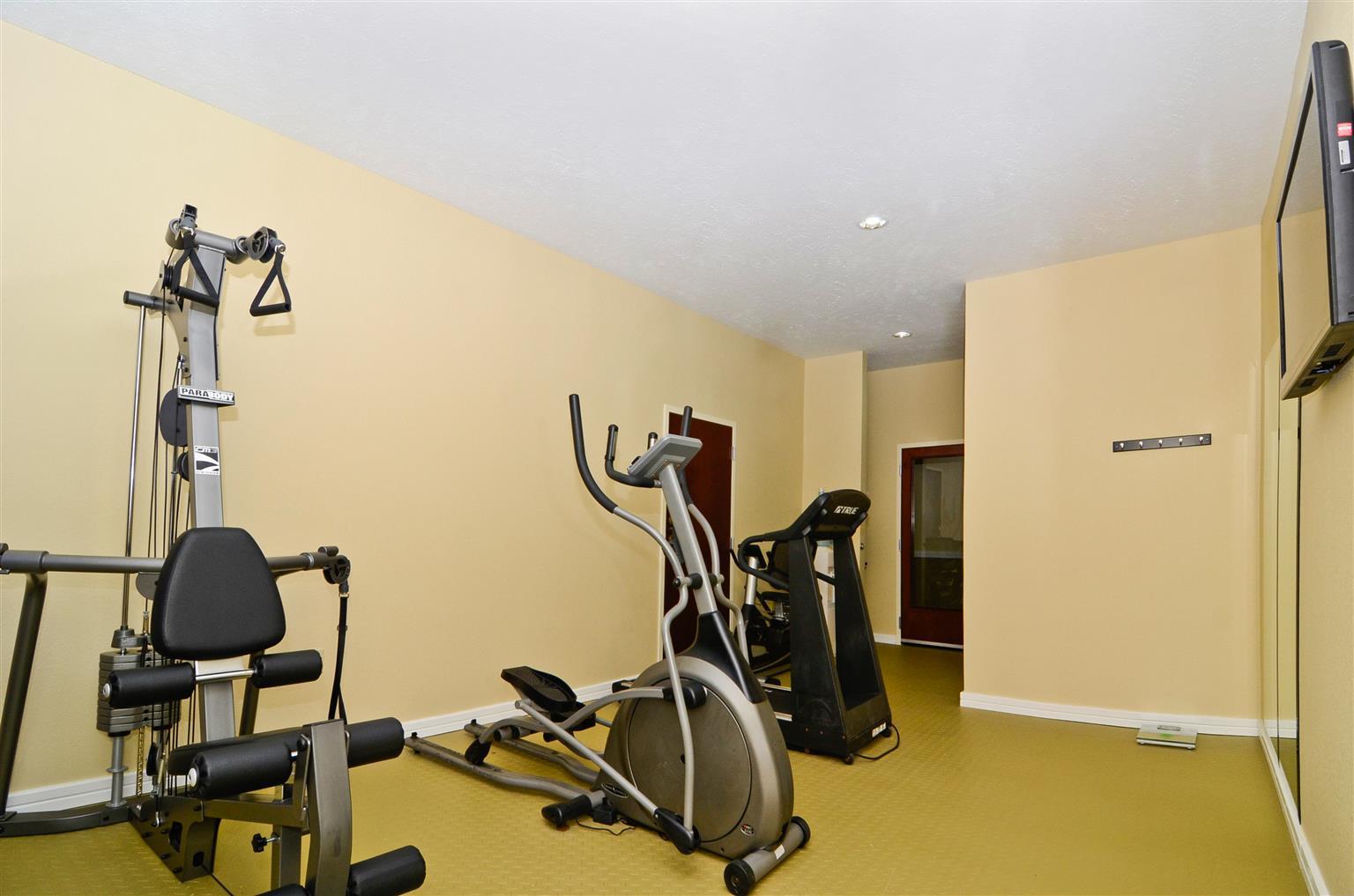 Best Western Plus Springfield Airport Inn מראה חיצוני תמונה