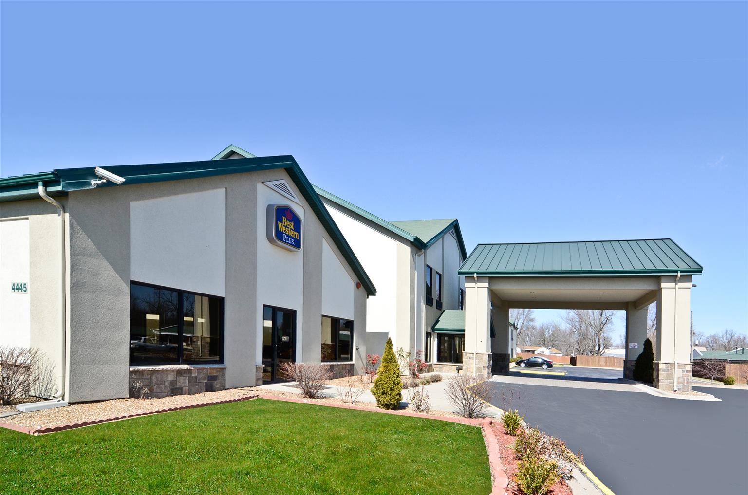 Best Western Plus Springfield Airport Inn מראה חיצוני תמונה
