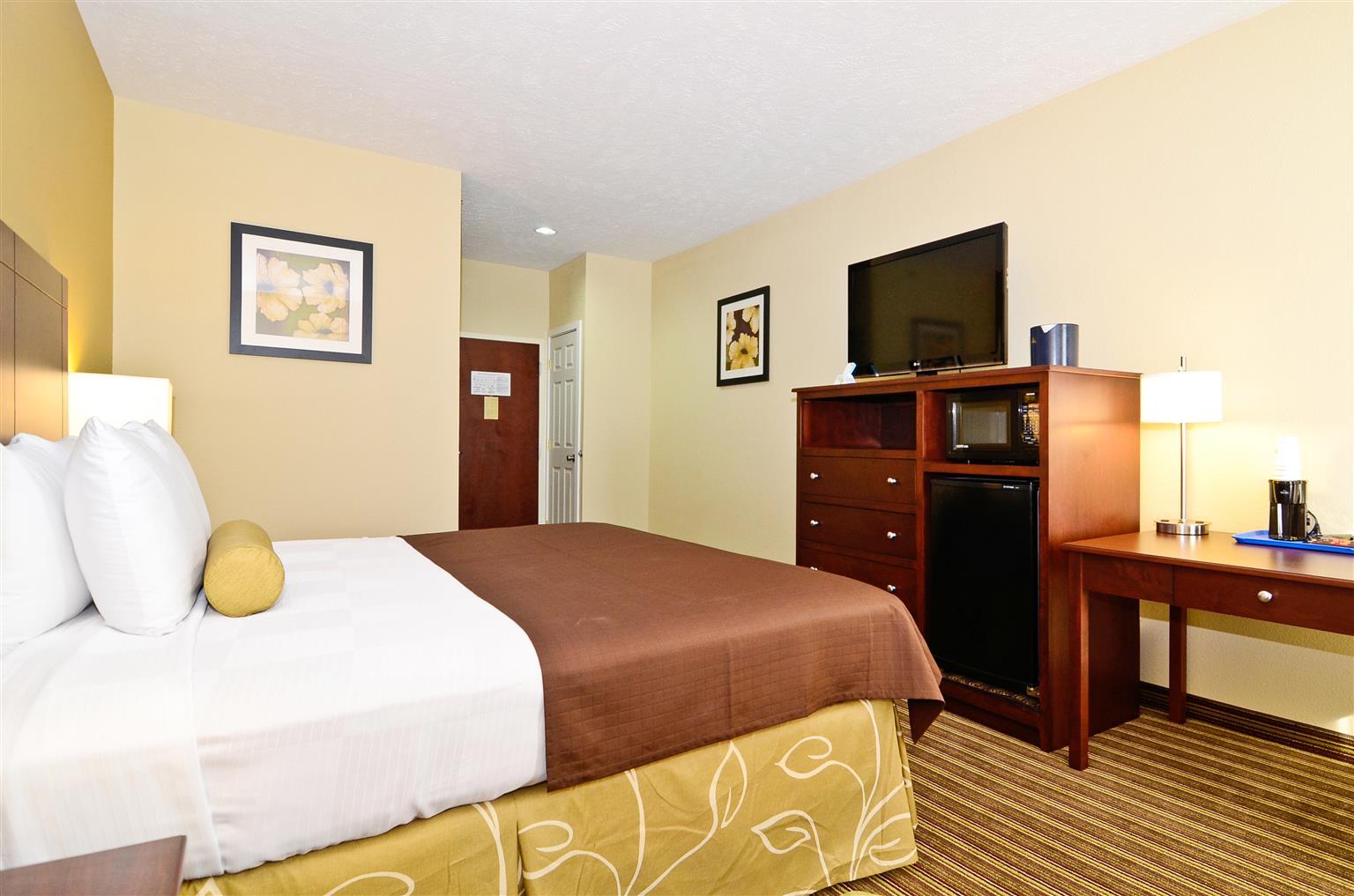 Best Western Plus Springfield Airport Inn מראה חיצוני תמונה