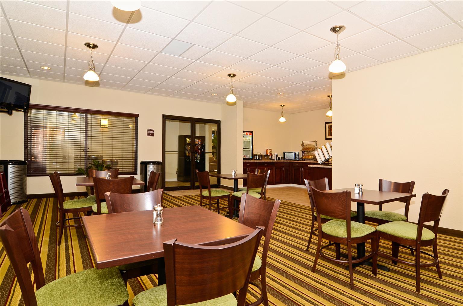 Best Western Plus Springfield Airport Inn מסעדה תמונה