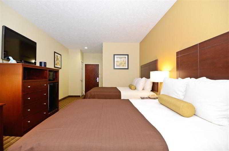 Best Western Plus Springfield Airport Inn מראה חיצוני תמונה